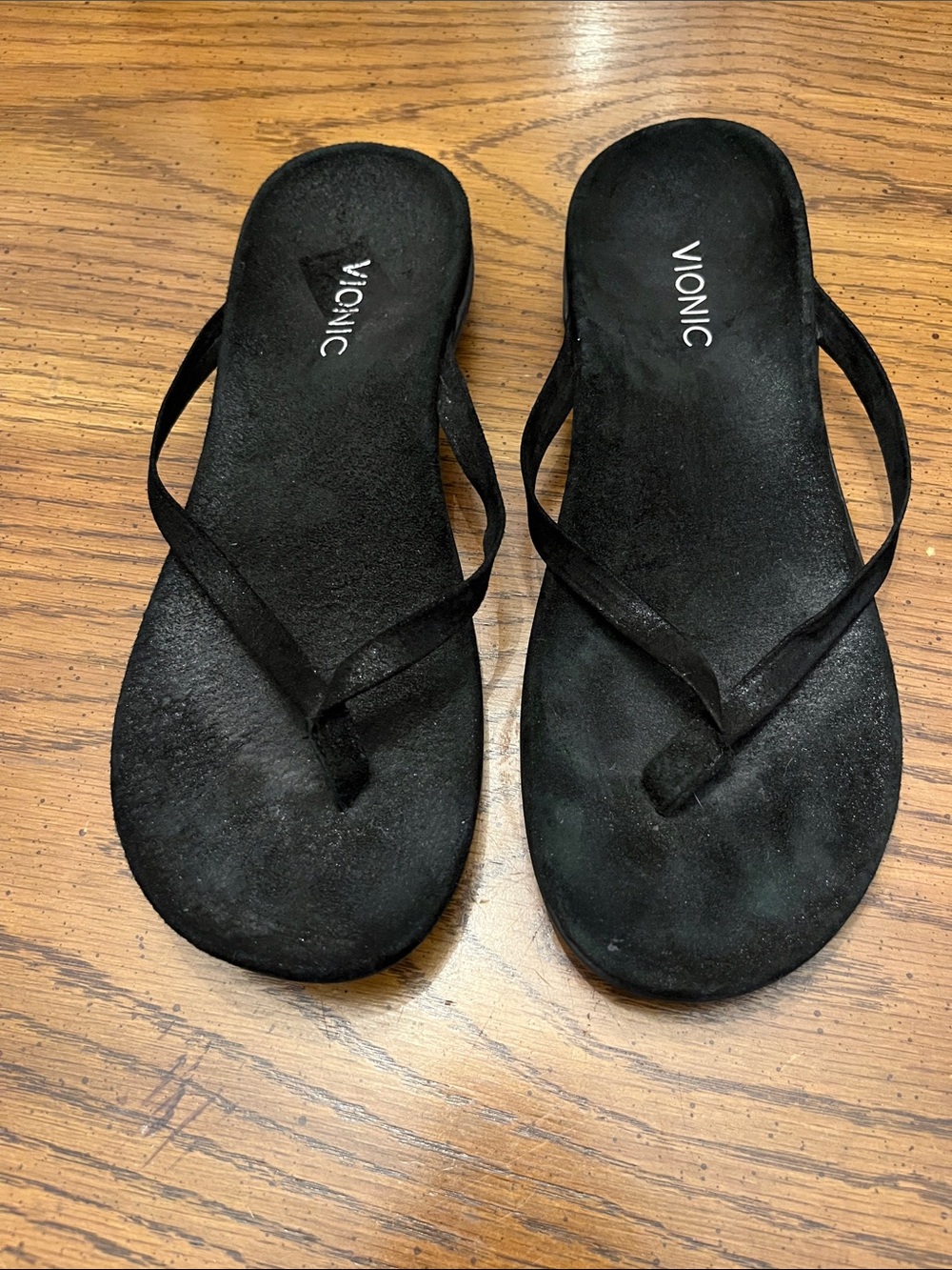 Vionic Black Corfu Thong Sandals, size 10